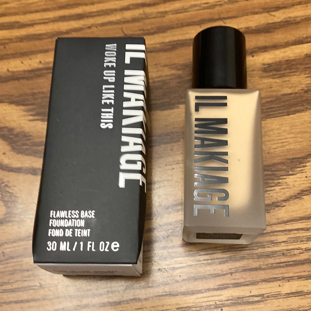 IL Makiage Woke Up Like This Foundation 075